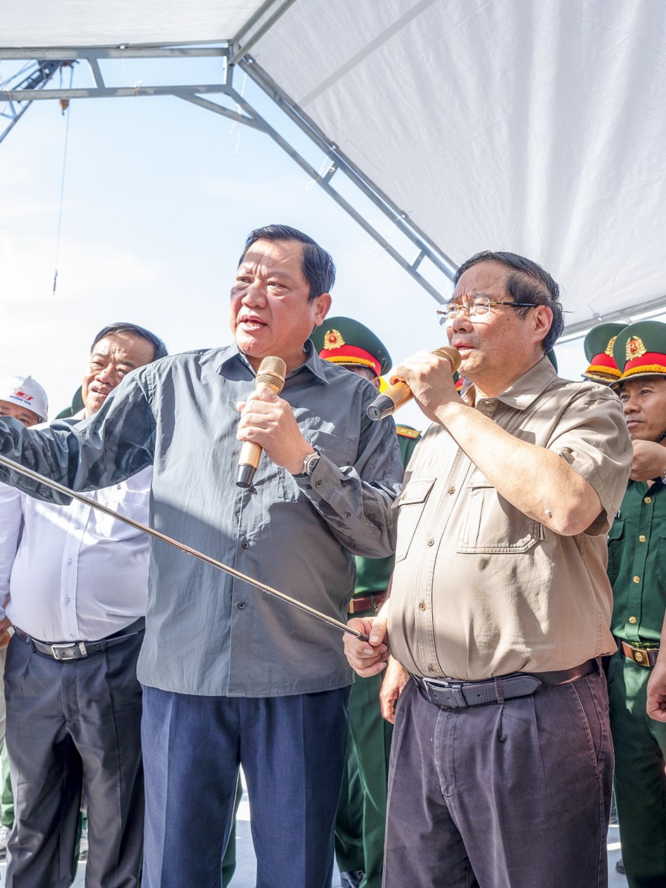 Thủ tướng chỉ đạo tháo gỡ vướng mắc vật liệu cho các công trình chiến lược tại Cà Mau