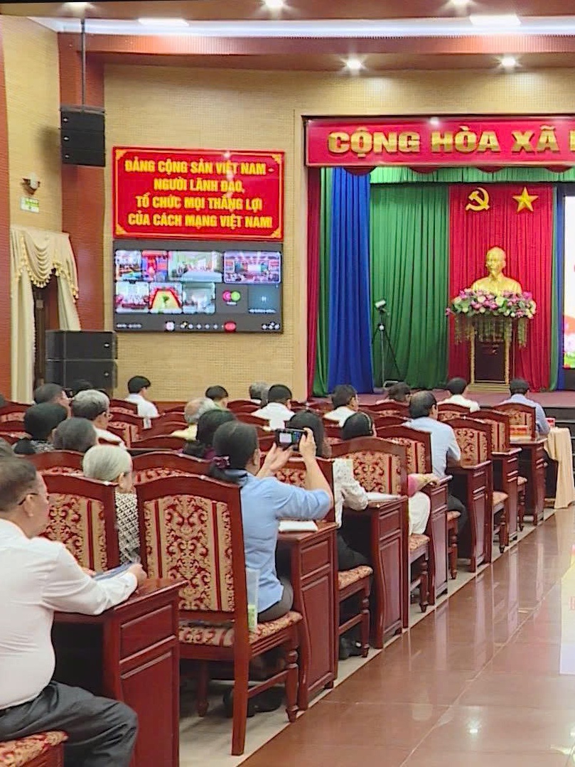 TP. Hồ Chí Minh đẩy mạnh chuyển đổi số: Xây dựng chính quyền gần dân, sát dân