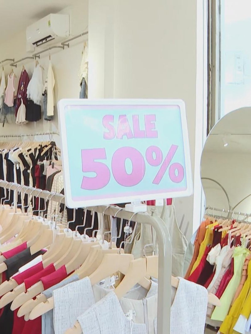 Sức mua lao dốc, "phố thời trang" tại phường Vũng Tàu chật vật tìm khách