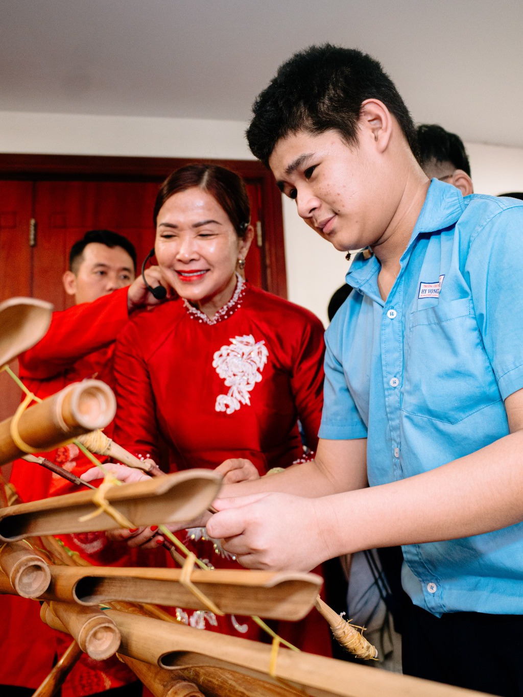 Truyền hình trực tiếp "Giới hạn là bầu trời" trên HTV3