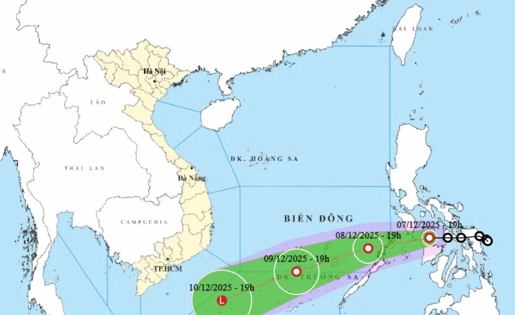 Áp thấp nhiệt đới hướng về phía Đông Nam khu vưc giữa Biển Đông