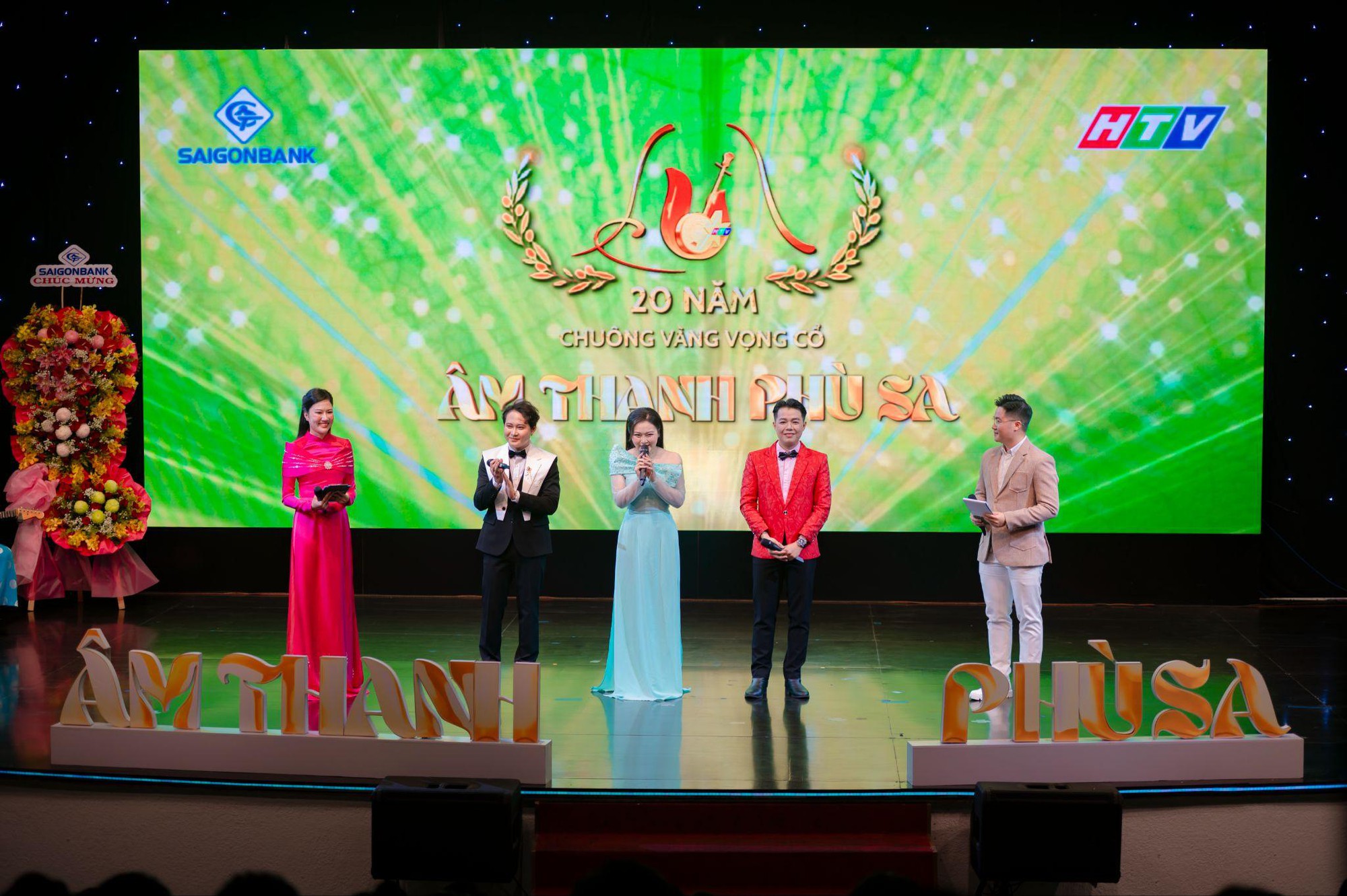 Âm Thanh Phù Sa Mùa 3: Dấu ấn trưởng thành của các thế hệ nghệ sĩ Cải lương An Giang- Ảnh 5. Âm Thanh Phù Sa Mùa 3: Dấu ấn trưởng thành của các thế hệ nghệ sĩ Cải lương An Giang- Ảnh 5.