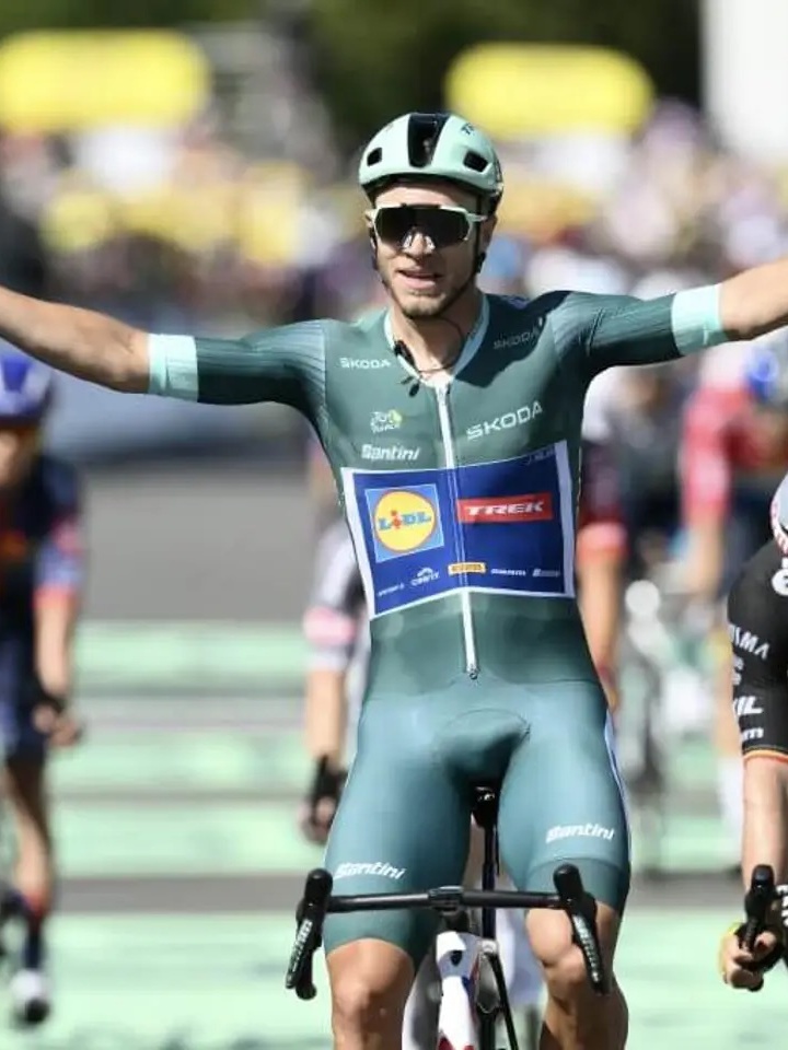 Tour de France: Milan thắng chặng 8, Pogacar vẫn giữ Áo vàng tổng sắp