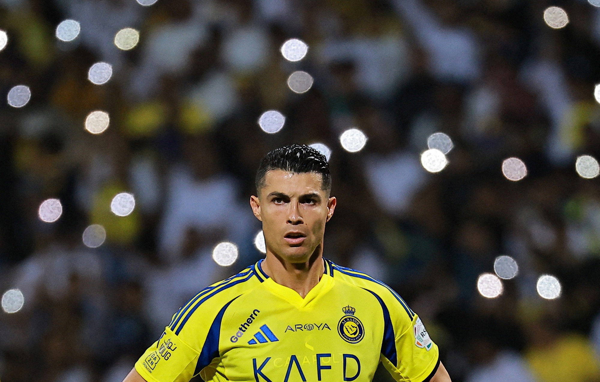 Ronaldo được toàn quyền chọn HLV và cầu thủ cho CLB Al Nassr- Ảnh 1. Ronaldo được toàn quyền chọn HLV và cầu thủ cho CLB Al Nassr- Ảnh 1.