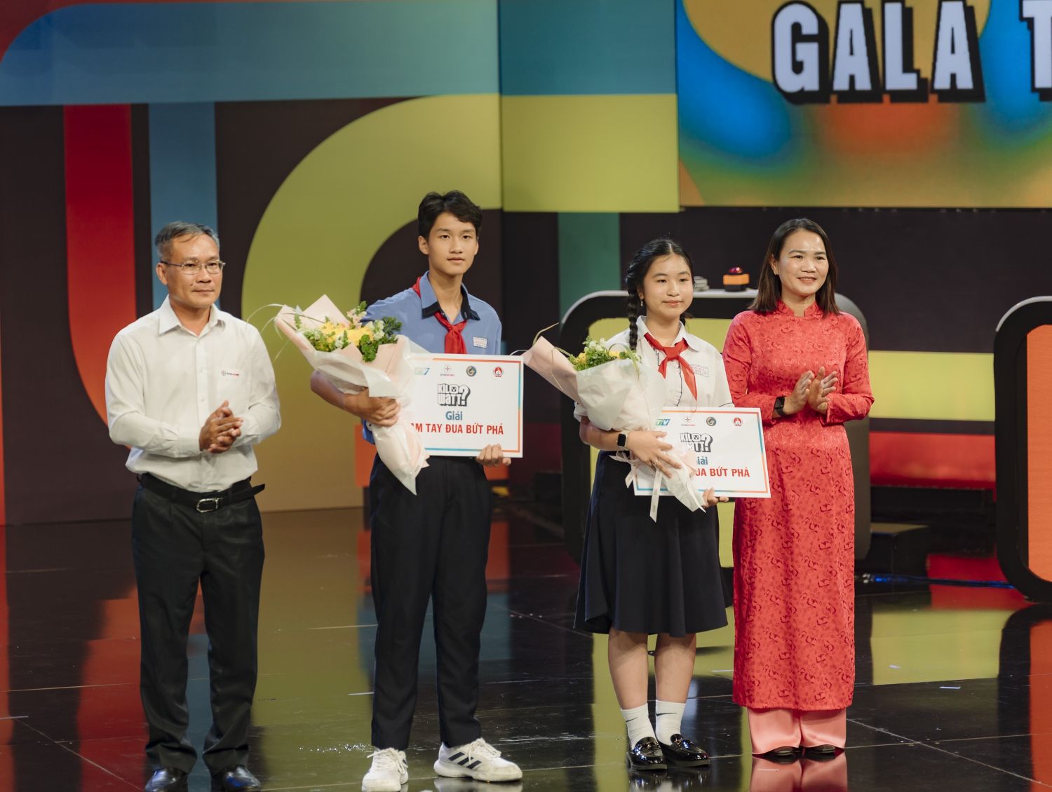 EVNHCMC và HTV tổng kết và trao giải Gameshow truyền hình Kilowatt? mùa 2 năm 2025- Ảnh 2. EVNHCMC và HTV tổng kết và trao giải Gameshow truyền hình Kilowatt? mùa 2 năm 2025- Ảnh 2.