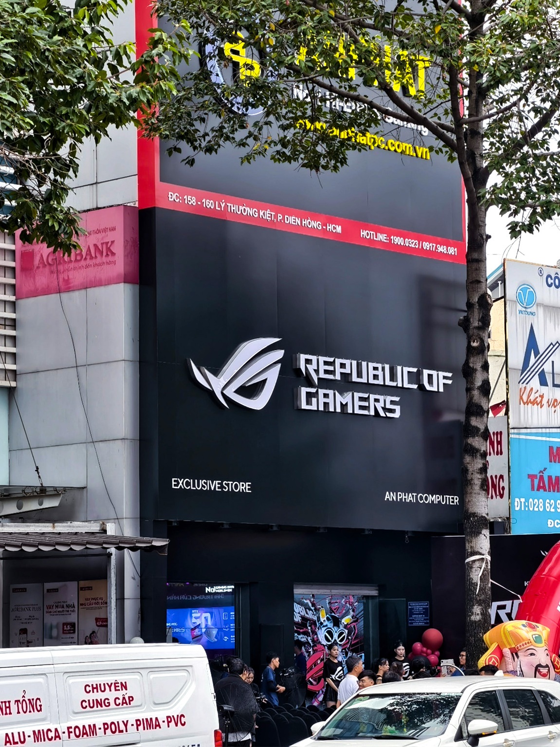 ASUS ROG khai trương Exclusive Store đầu tiên tại Việt Nam: "Thiên đường gaming" chính thức mở cửa