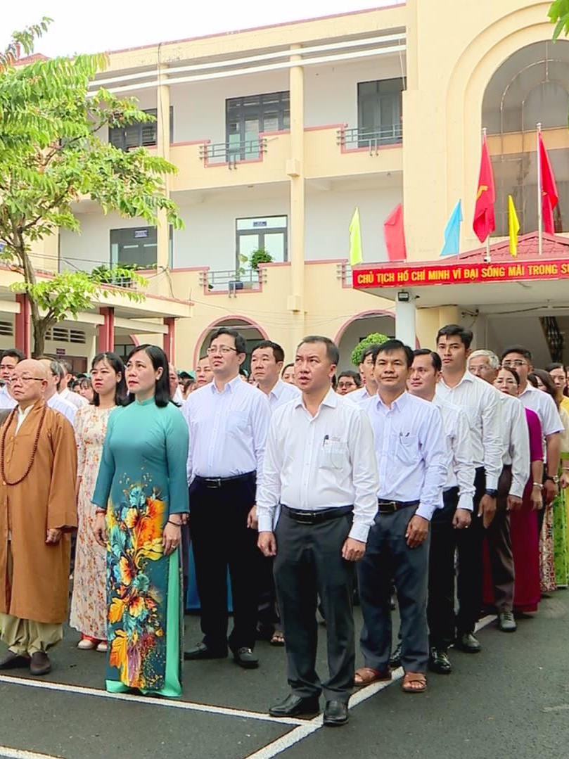 Phường Long Bình phát động đợt thi đua cao điểm “30 ngày hành động – đổi mới – hiệu quả”