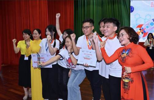 Cuộc thi "Sáng tạo vì tương lai 2025 - The Next Innovator 2025" chính thức khép lại với màn tranh tài bùng nổ của các nhà khoa học nhí. - Ảnh 1.