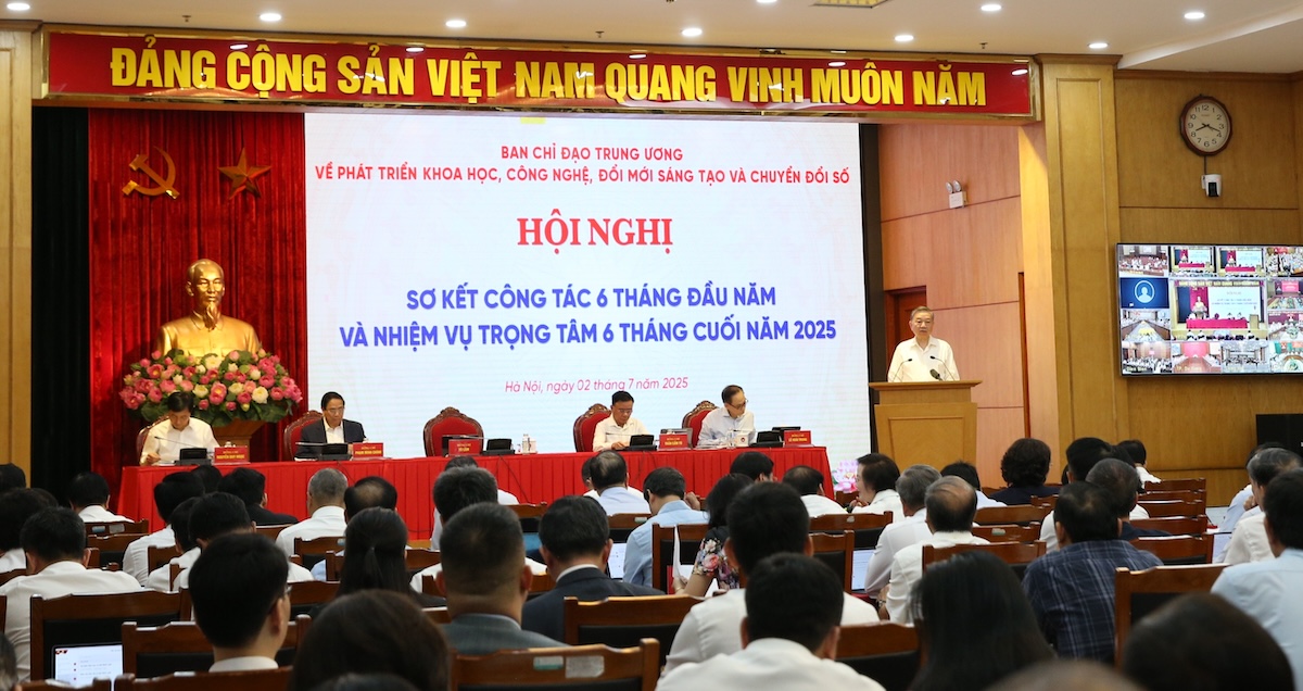 Tổng Bí thư Tô Lâm: Có chính sách đãi ngộ đặc biệt thu hút ít nhất 100 chuyên gia hàng đầu về nước- Ảnh 2. Tổng Bí thư Tô Lâm: Có chính sách đãi ngộ đặc biệt thu hút ít nhất 100 chuyên gia hàng đầu về nước- Ảnh 2.