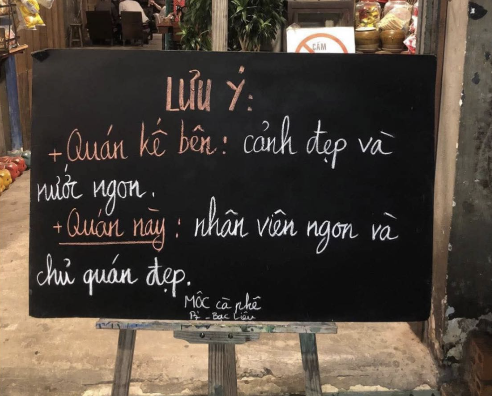 Quán cà phê miền Tây gây bão mạng với bảng thông báo 'mặn mà' có 1-0-2 - Ảnh 1. Quán cà phê miền Tây gây bão mạng với bảng thông báo 'mặn mà' có 1-0-2 - Ảnh 1.