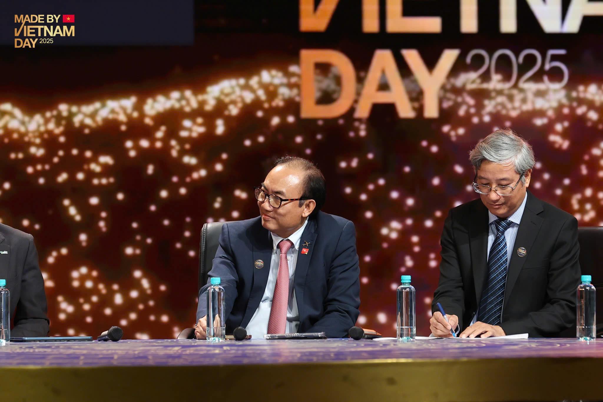 Hành trình từ khát vọng bay đến xây dựng thương hiệu Việt tỷ đô trên sàn chứng khoán - Ảnh 1.