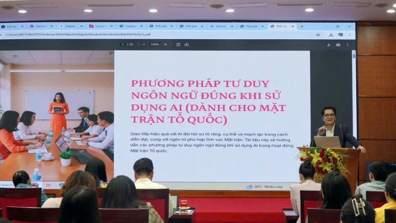 Chuyển đổi số để minh bạch và gần dân hơn