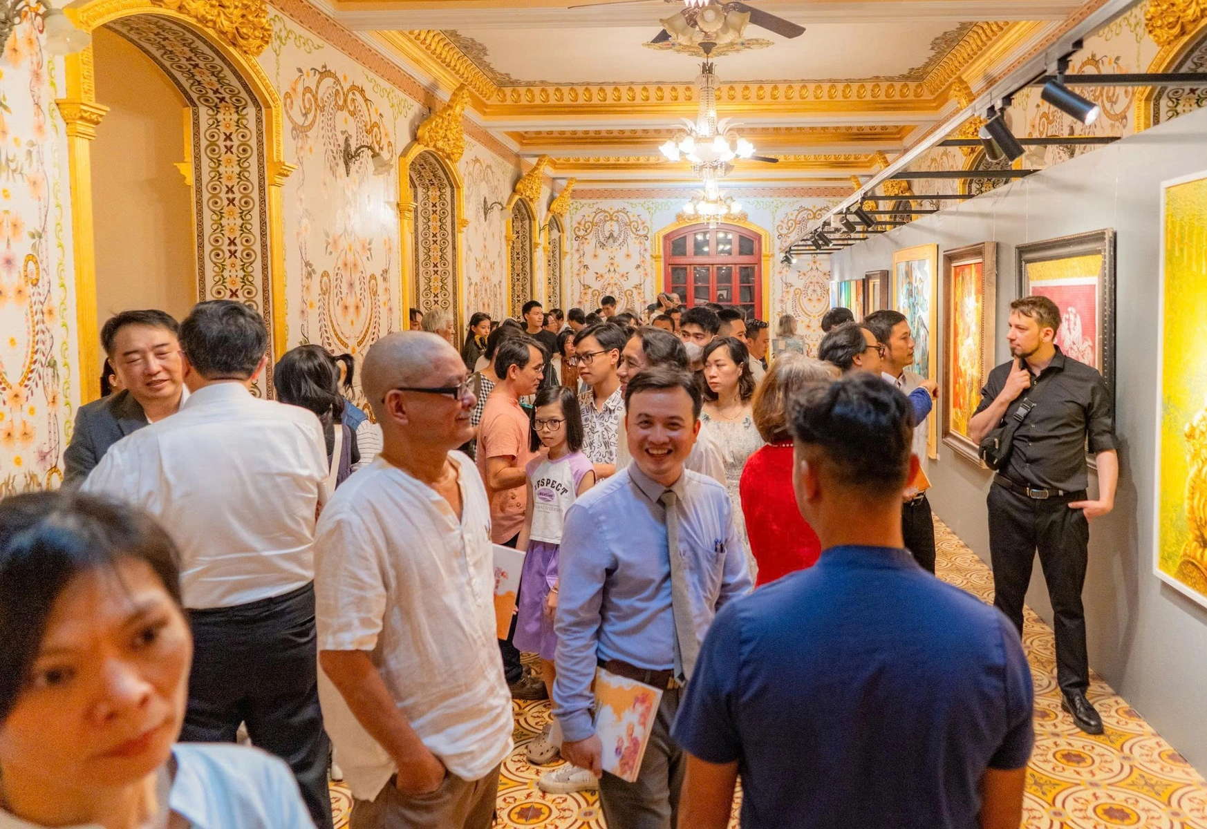 Miễn phí tham quan di sản Huế cho công dân Việt Nam trong ngày 19.8 và 2.9- Ảnh 3. Miễn phí tham quan di sản Huế cho công dân Việt Nam trong ngày 19.8 và 2.9- Ảnh 3.