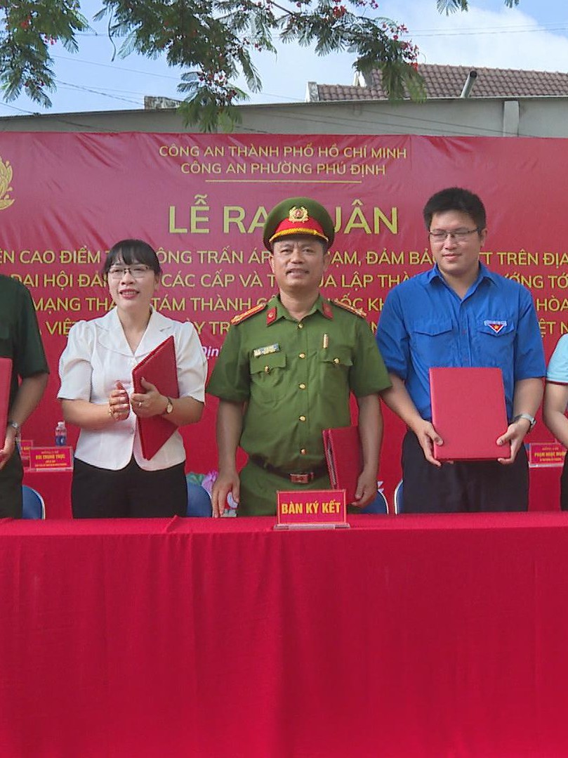 Phường Phú Định ra quân cao điểm trấn áp tội phạm
