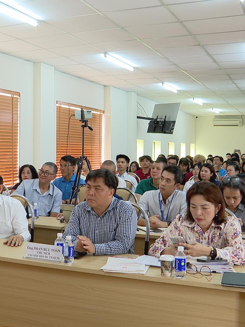TP.HCM: "Hành trình thú vị qua những địa danh mới"