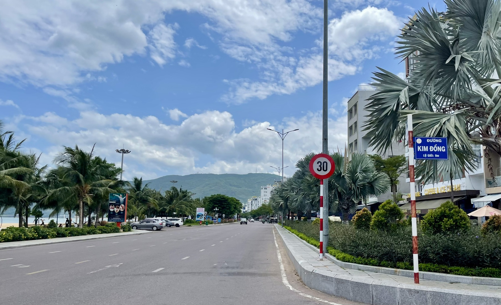 Phố biển Quy Nhơn hạn chế tốc độ 30 km/giờ để phát triển du lịch- Ảnh 2.