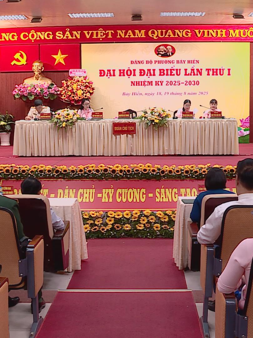 Đột phá cải cách hành chính, kiến tạo tương lai số hóa tại Đảng bộ phường Bảy Hiền