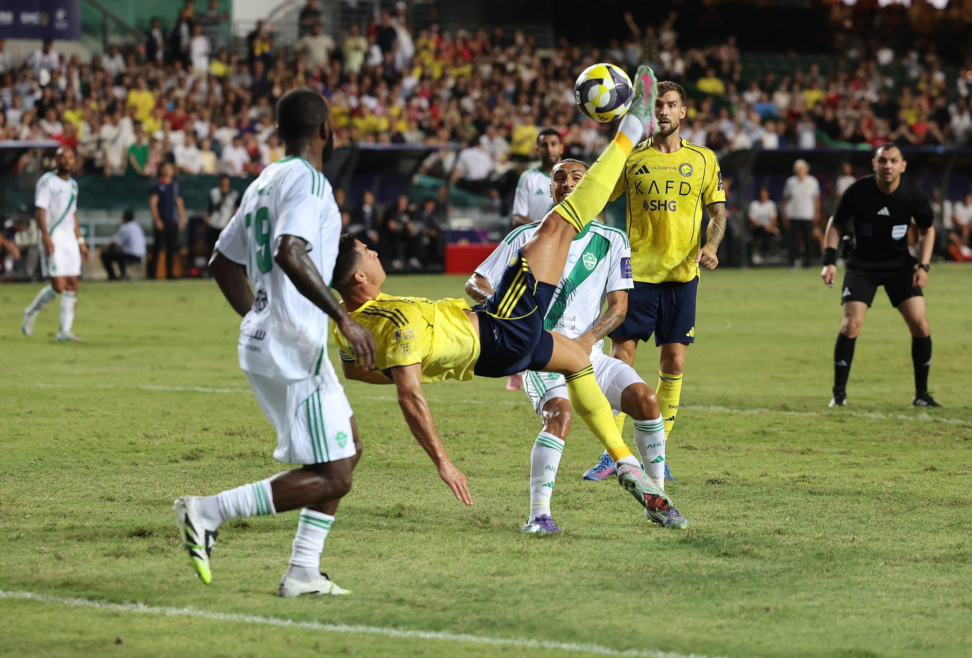 Ronaldo ghi bàn, Al Nassr vẫn thua đau chung kết: Chưa thể giải 'lời nguyền' trắng tay- Ảnh 1.