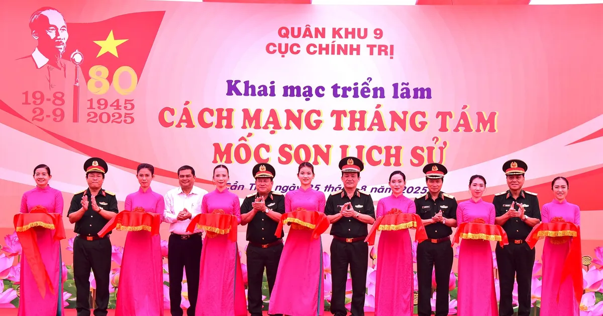 Quân khu 9: Khai mạc triển lãm chuyên đề “Cách mạng Tháng Tám - mốc son lịch sử”