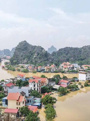 Ninh Bình: 3.000 người dân bị cô lập do nước lũ dâng cao