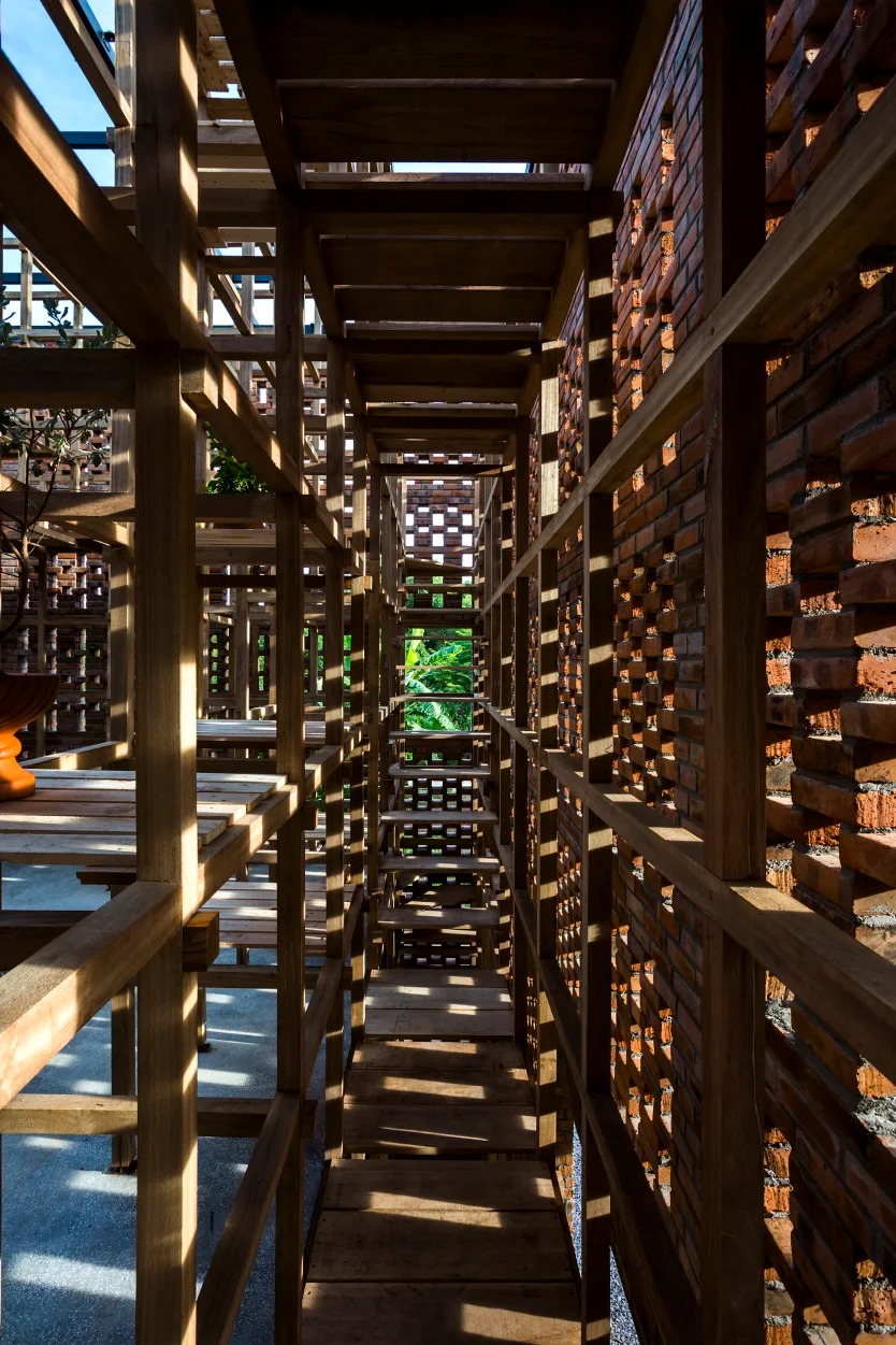 Báo Mỹ ca ngợi những kiến trúc độc lạ ở Việt Nam- Ảnh 2.