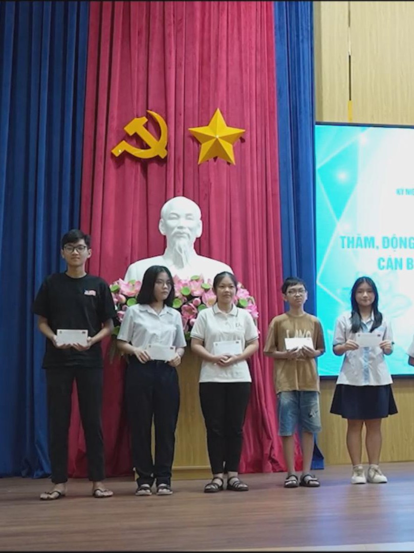 TP.HCM: Chăm lo thiết thực cho đoàn viên, người lao động nhân dịp Đại hội Đảng các cấp và kỷ niệm 96 năm Công đoàn Việt Nam