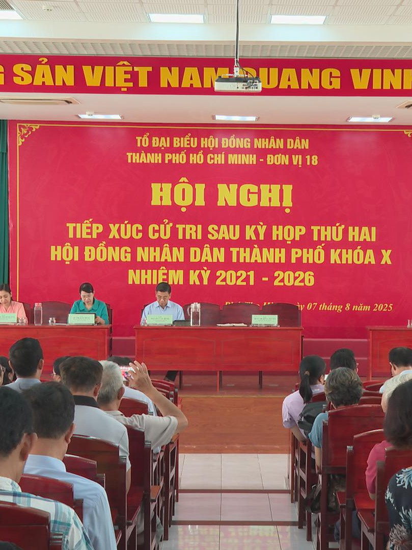 Lãnh đạo TP.HCM tiếp xúc cử tri sau kỳ họp thứ 2 HĐND TP.HCM khóa X