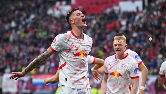 Man United ký hợp đồng trị giá 2.500 tỉ với tiền đạo Benjamin Sesko- Ảnh 1.