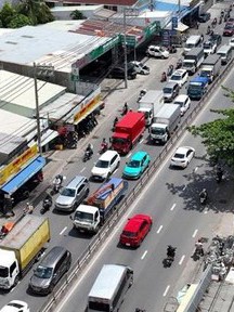 Đề xuất các giải pháp bảo đảm trật tự an toàn giao thông trên Quốc lộ 13, TP.HCM