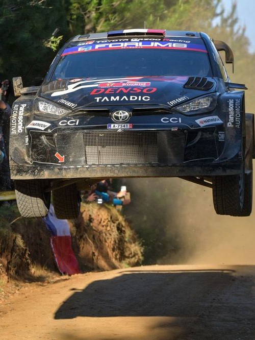 Ogier vươn lên ngôi đầu tại Rally Chile