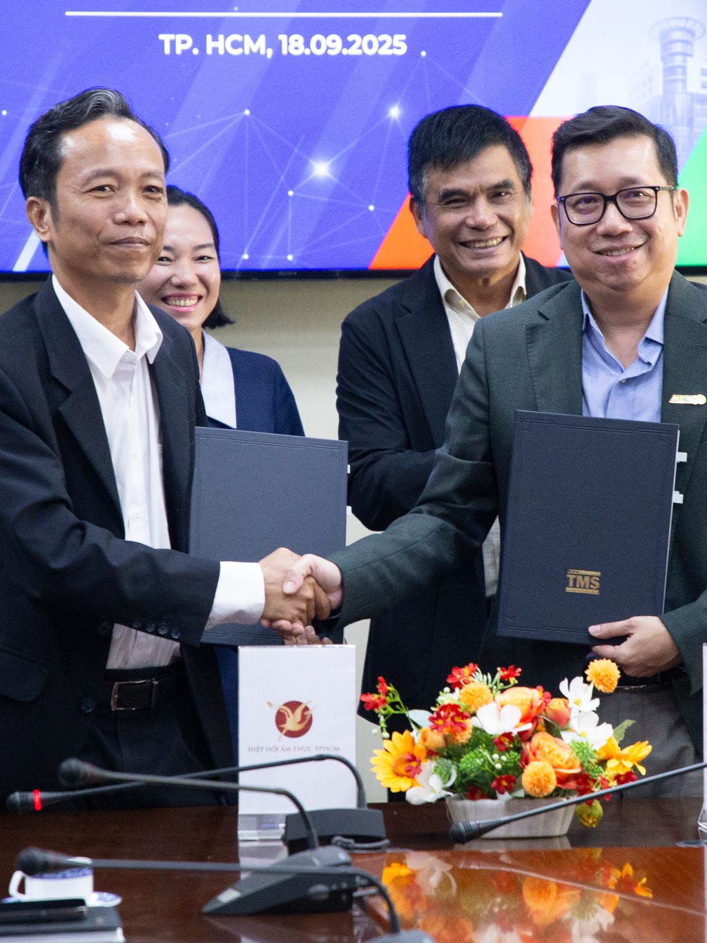 Hiệp hội Ẩm thực TP.HCM (FBA) và Công ty HTV - TMS ký kết hợp tác chiến lược