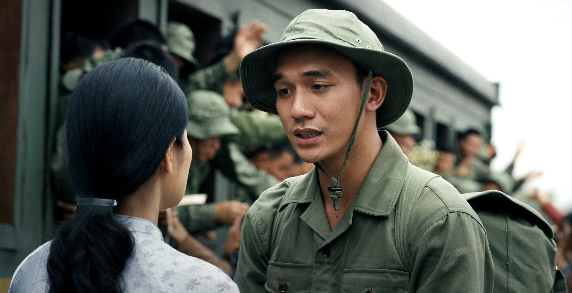 Đàn ông Việt Nam quá đẹp... trên phim - Ảnh 3.