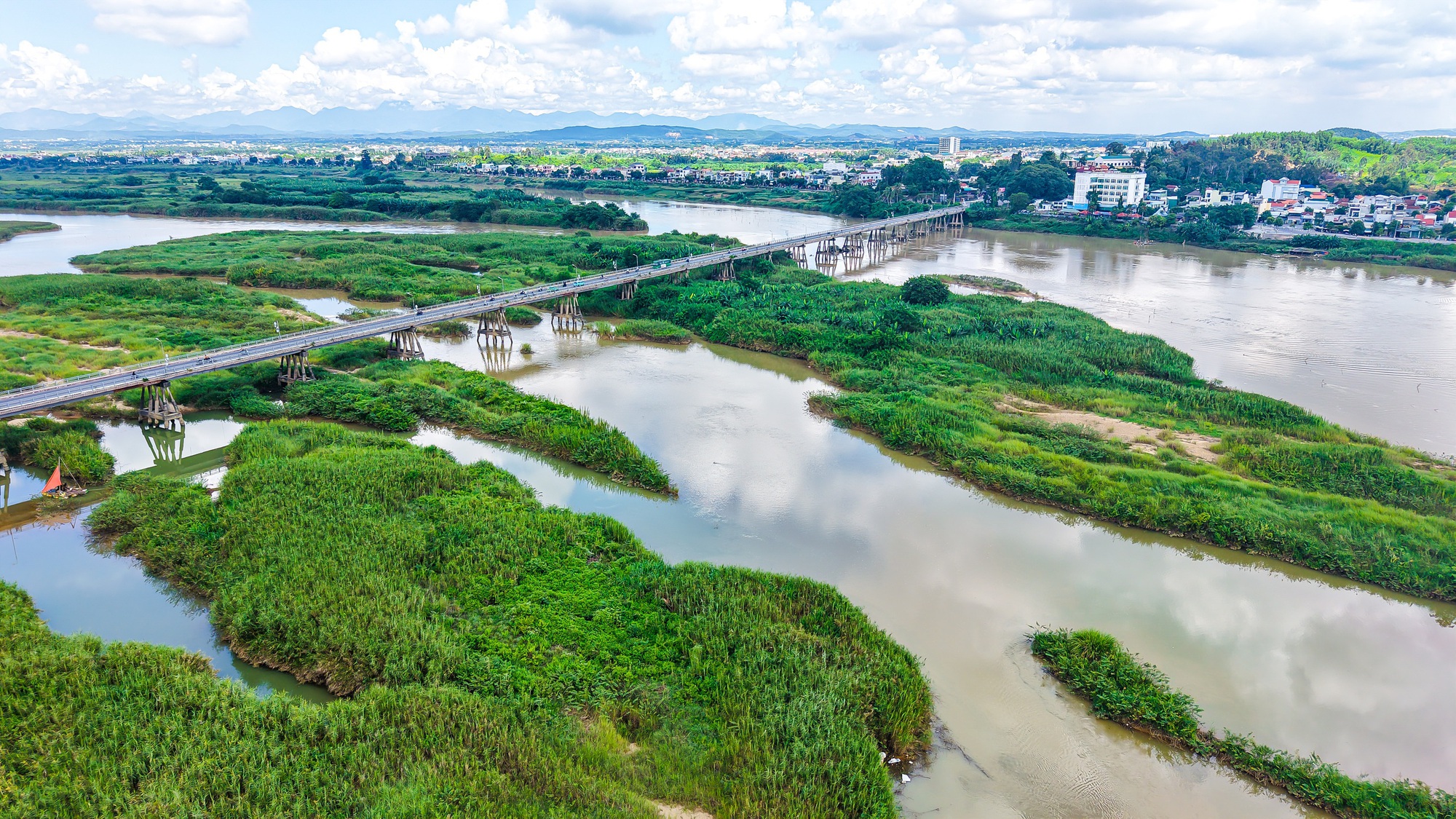 Quảng Ngãi chuẩn bị khởi công 3 dự án hơn 2.500 tỉ đồng- Ảnh 1.