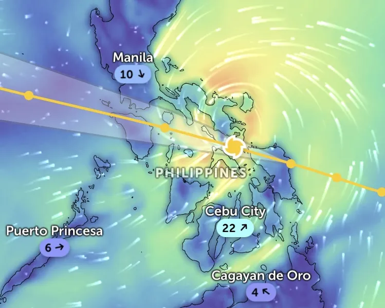 Bão Bualoi sắp vượt Philippines, mạnh trở lại trên Biển Đông