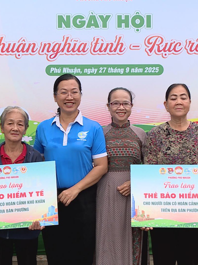 Ngày hội "Phú Nhuận nghĩa tình - Rực rỡ sắc hoa"