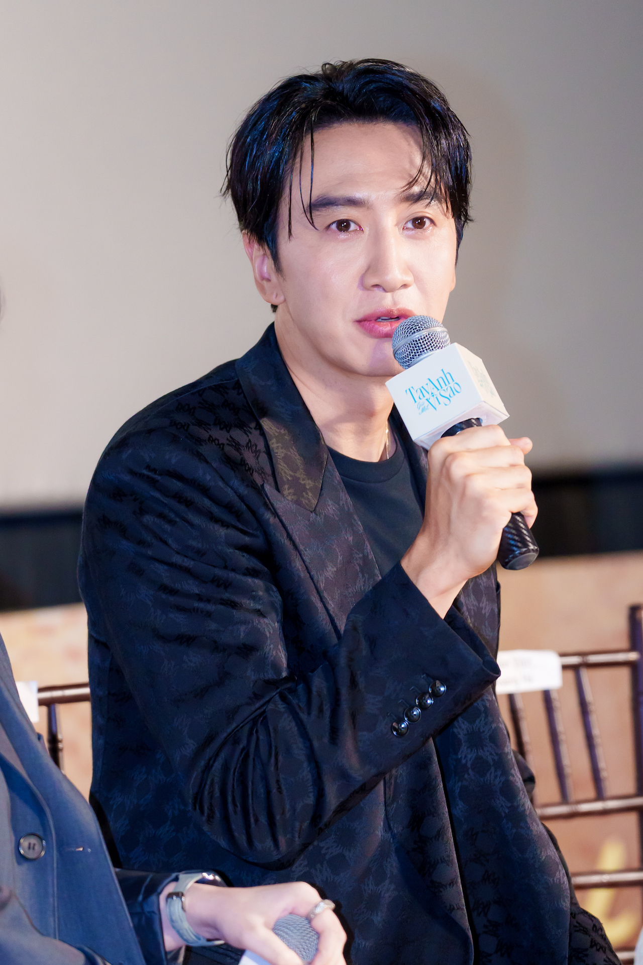 'Hoàng tử châu Á' Lee Kwang Soo kể lý do sang Việt Nam đóng phim - Ảnh 5.