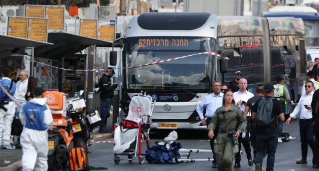 Israel: Xả súng ở Jerusalem, ít nhất 5 người thiệt mạng - Ảnh 1.