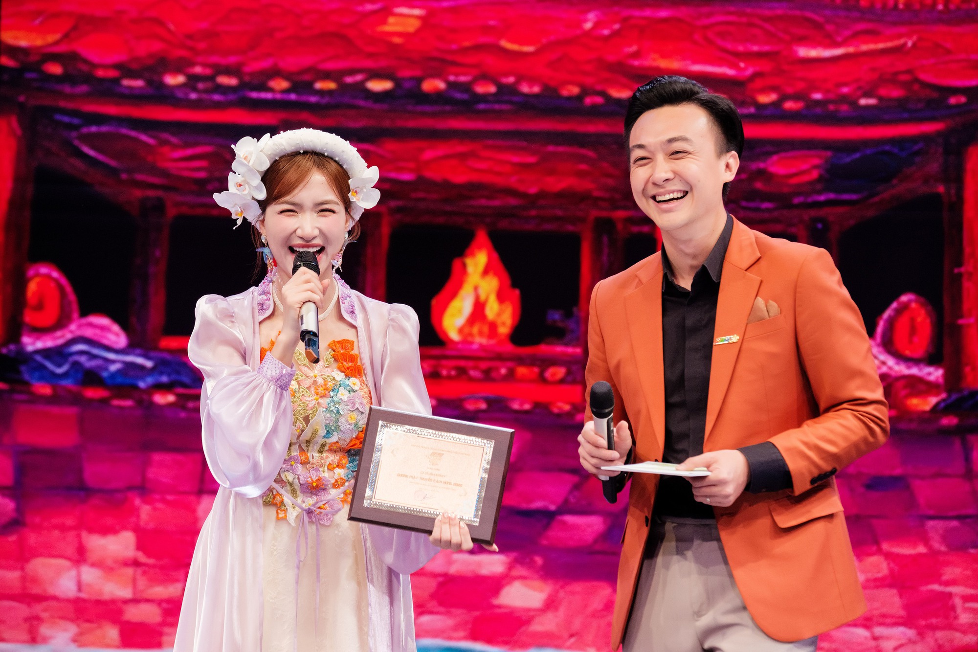 HTV vinh danh Hòa Minzy, Võ Hạ Trâm và loạt tác phẩm nghệ thuật ấn tượng chào năm mới 2026- Ảnh 1.