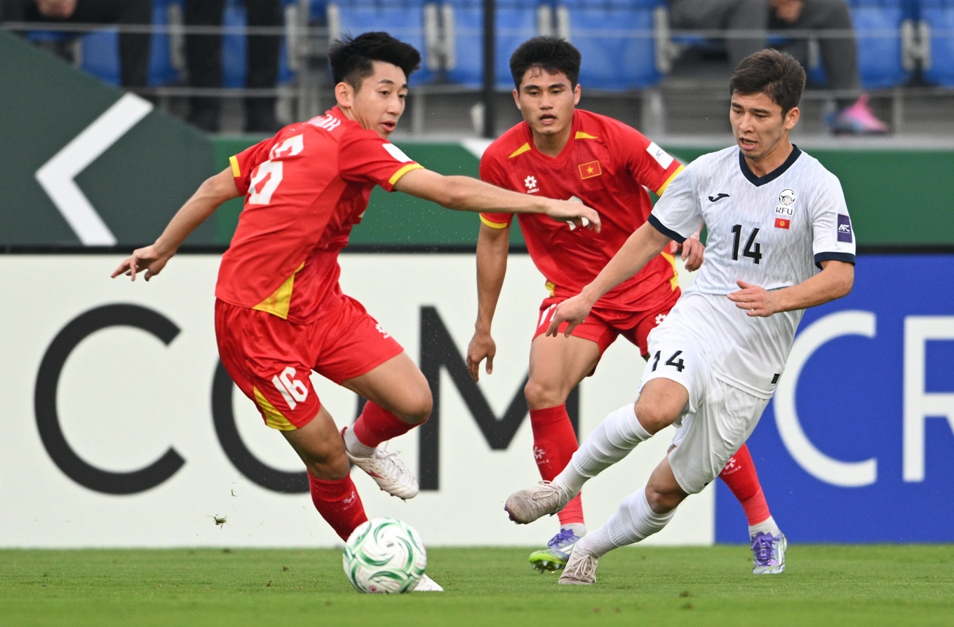 U23 Việt Nam thắng U23 Kyrgyzstan đang rộng cửa giành vé vào tứ kết U23 Châu Á 2026 - Ảnh 4.