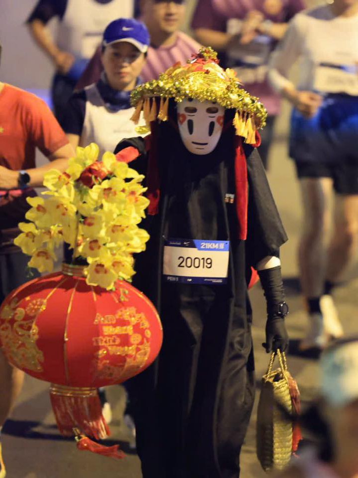 HCMC Marathon 2026: Gần 11.000 bước chạy bền bỉ tiến vào năm 2026 đầy cảm xúc!