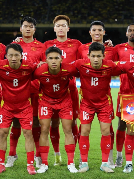 Khó tin nhưng 4 đội bảng A vẫn còn cơ hội đi tiếp