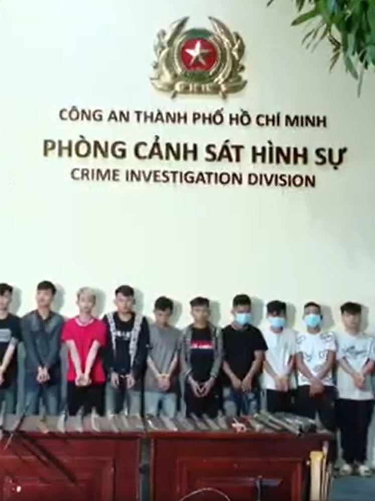 TP. Hồ Chí Minh: Truy xét "thần tốc", bắt giữ 19 đối tượng mang hung khí hỗn chiến lúc rạng sáng