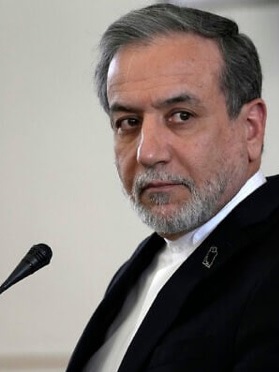 Căng thẳng Mỹ - Iran: Tehran "vừa đấm vừa xoa", ông Trump dọa áp thuế 25% lên đối tác của Iran