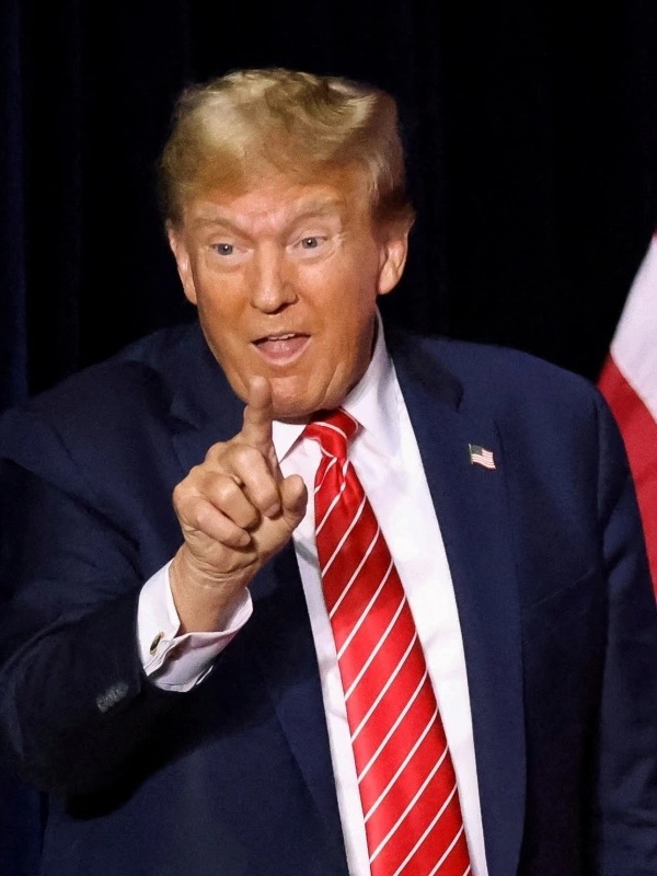 Nóng: Ông Trump ký sắc lệnh áp thuế 25% với bất kỳ quốc gia nào làm ăn với Iran