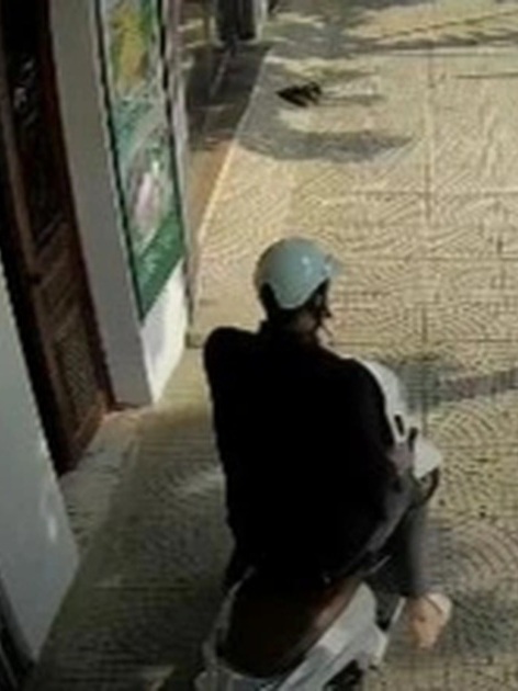 Nghi phạm sát hại 2 phụ nữ, cướp tài sản ở Hưng Yên ra đầu thú