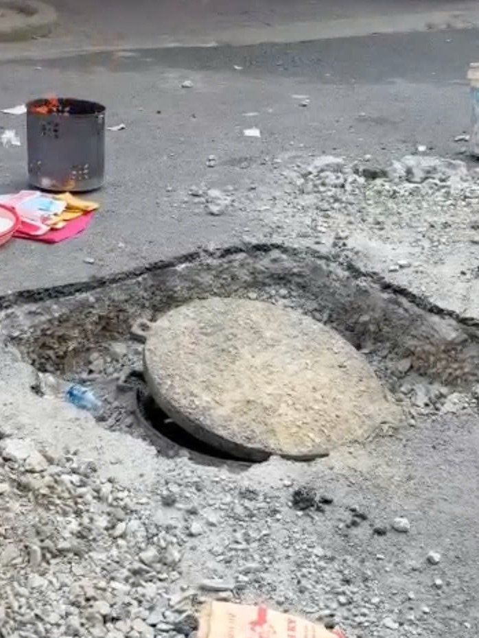 TP. Hồ Chí Minh: Xuống cống vệ sinh, người đàn ông bị ngạt khí, người ứng cứu cũng tử vong thương tâm