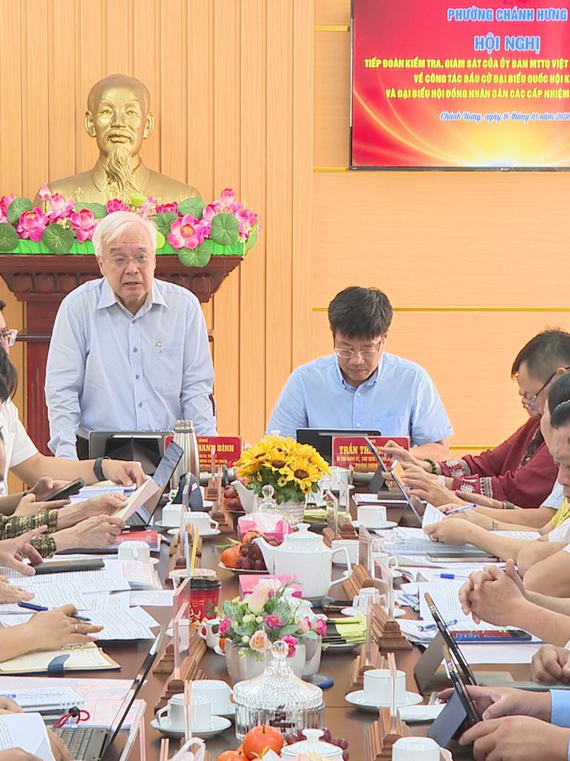 Tổ 6 giám sát công tác chuẩn bị bầu cử tại phường Chánh Hưng