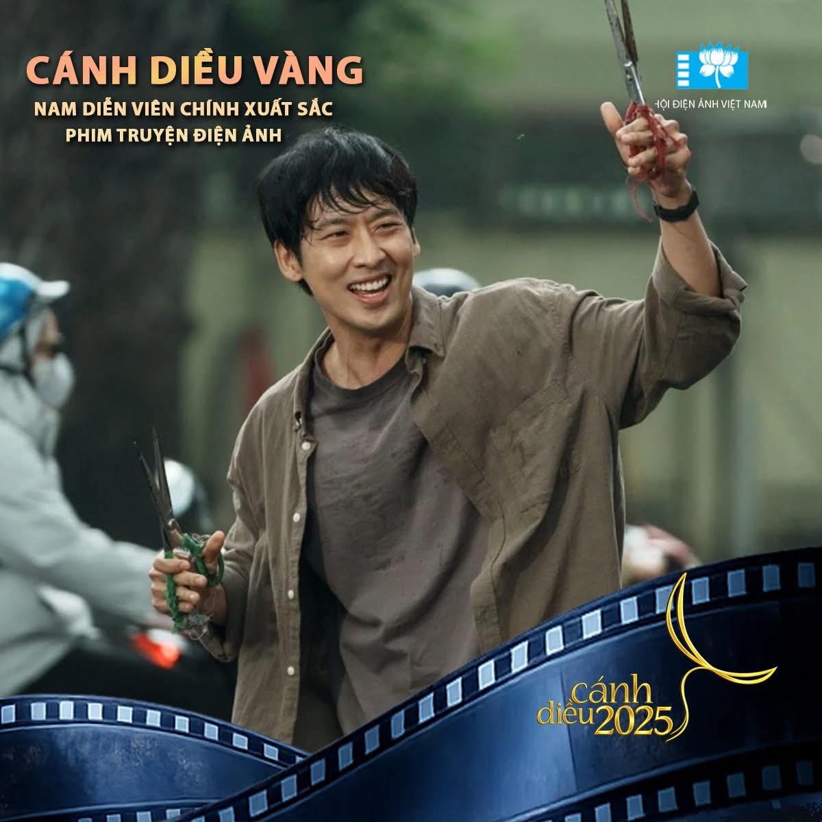 Cánh Diều 2025: Tuấn Trần chống nạng lên nhận giải nam chính xuất sắc - Ảnh 4.