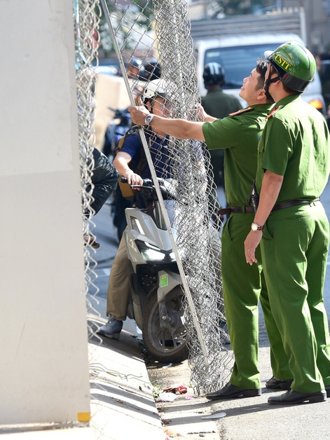 Làm nghiêm để lập lại trật tự vỉa hè