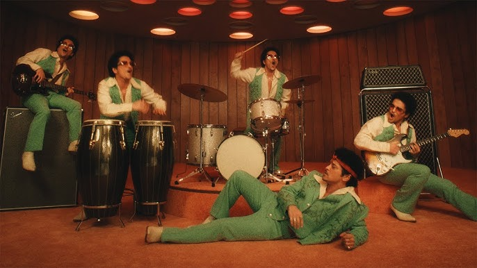 'I just might' giúp Bruno Mars lập cột mốc mới trên Billboard Hot 100 - Ảnh 2.